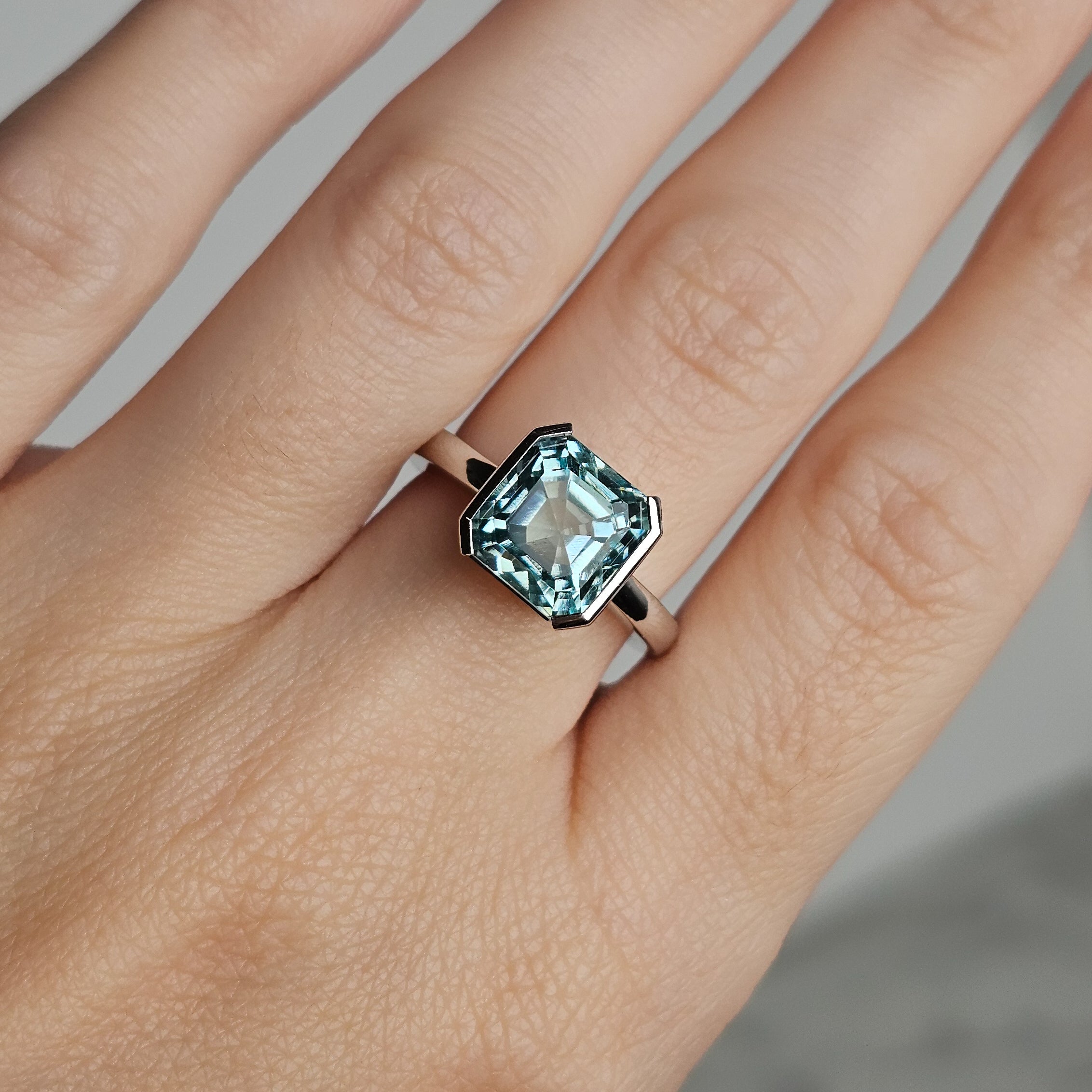 Half Bezel Aquamarine Ring