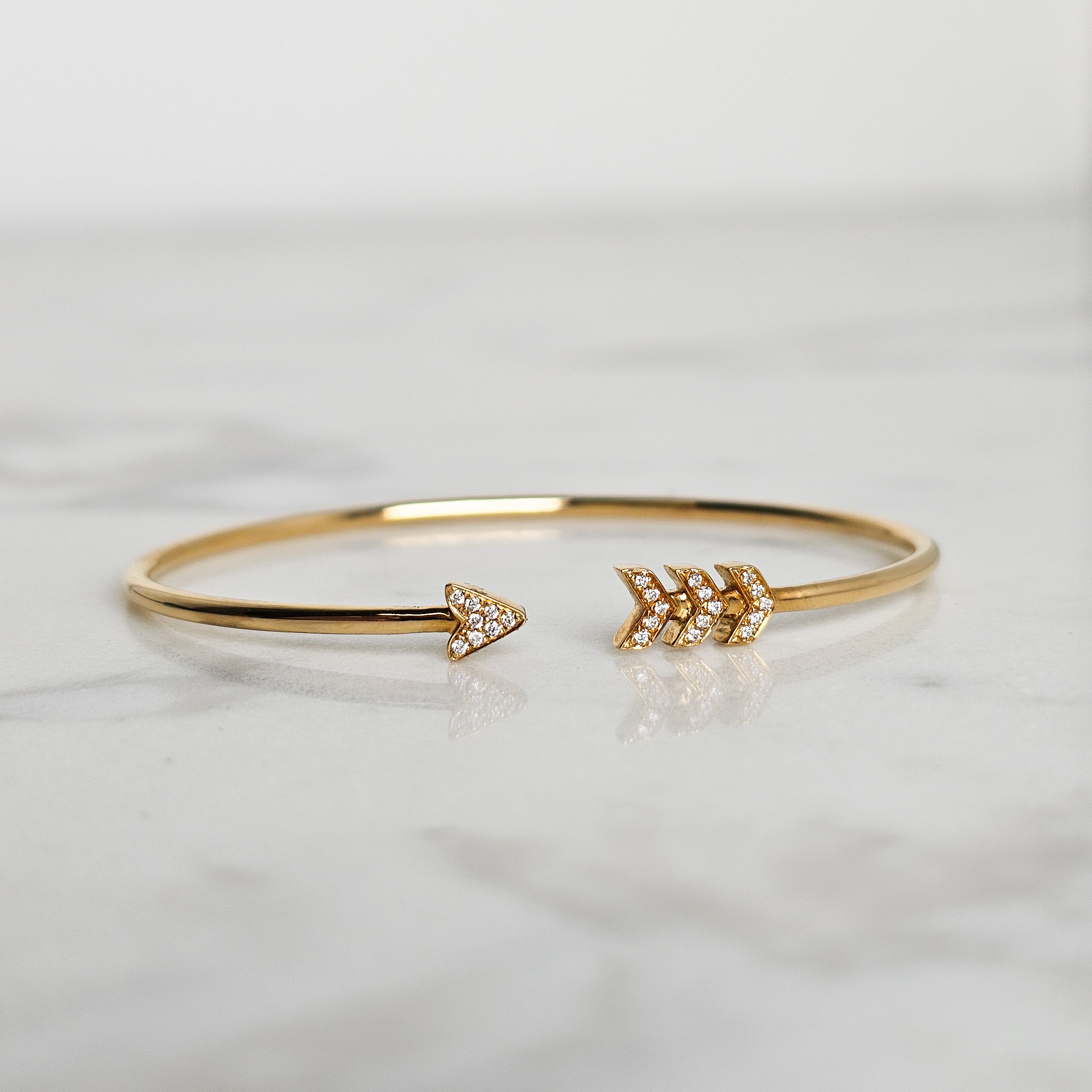 Arrow Bangle - Yellow Gold