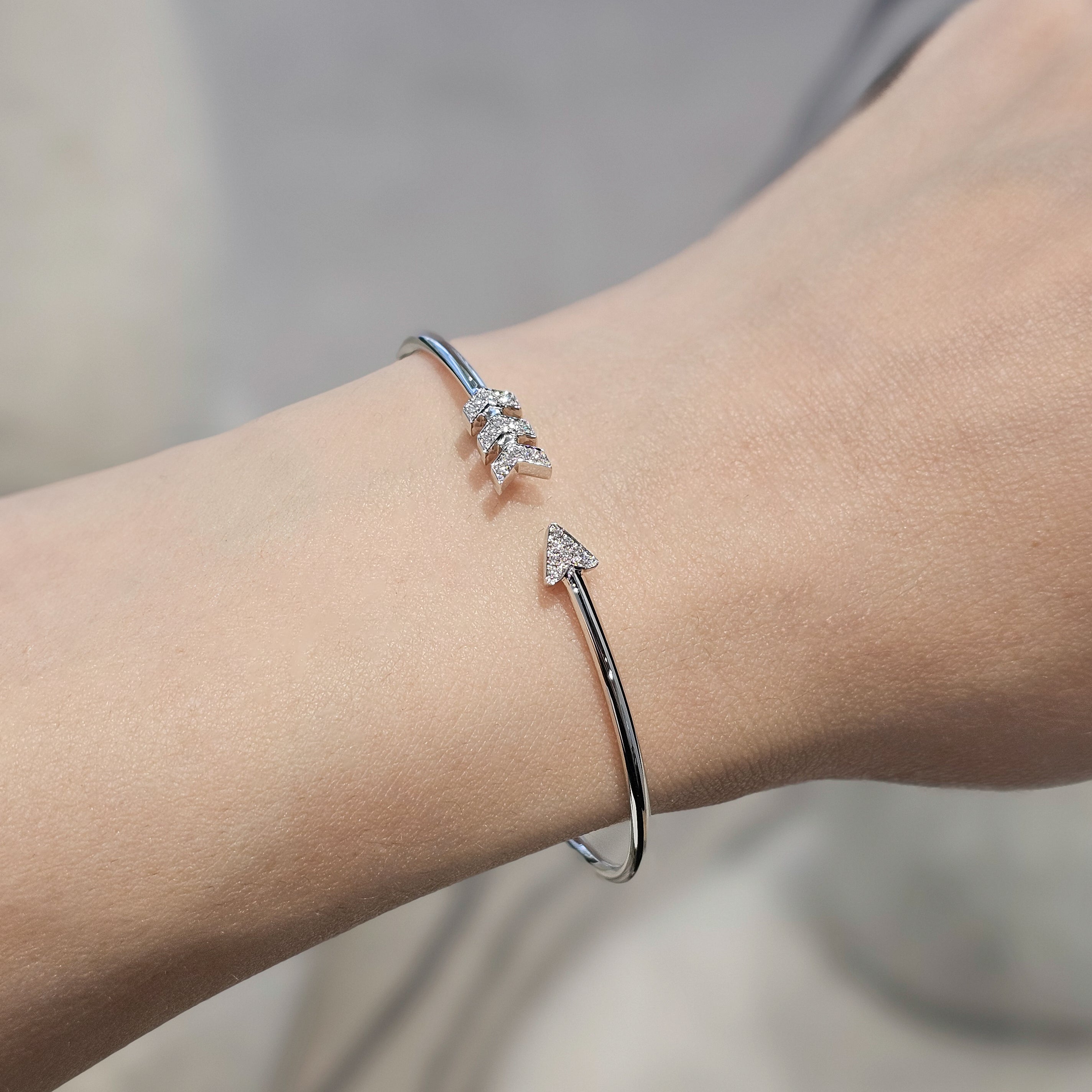 Arrow Bangle - White Gold