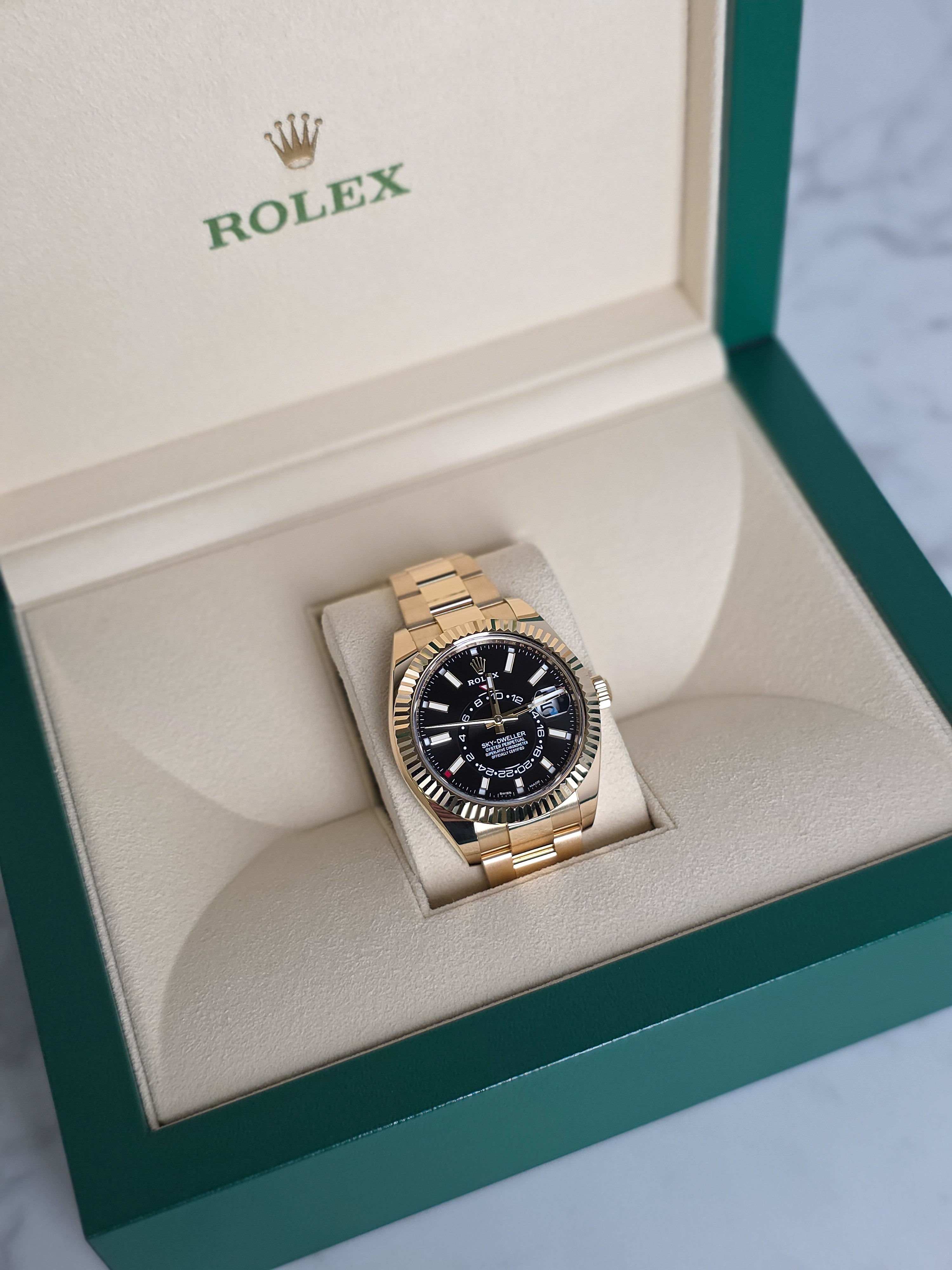 Rolex Sky-Dweller Gold
