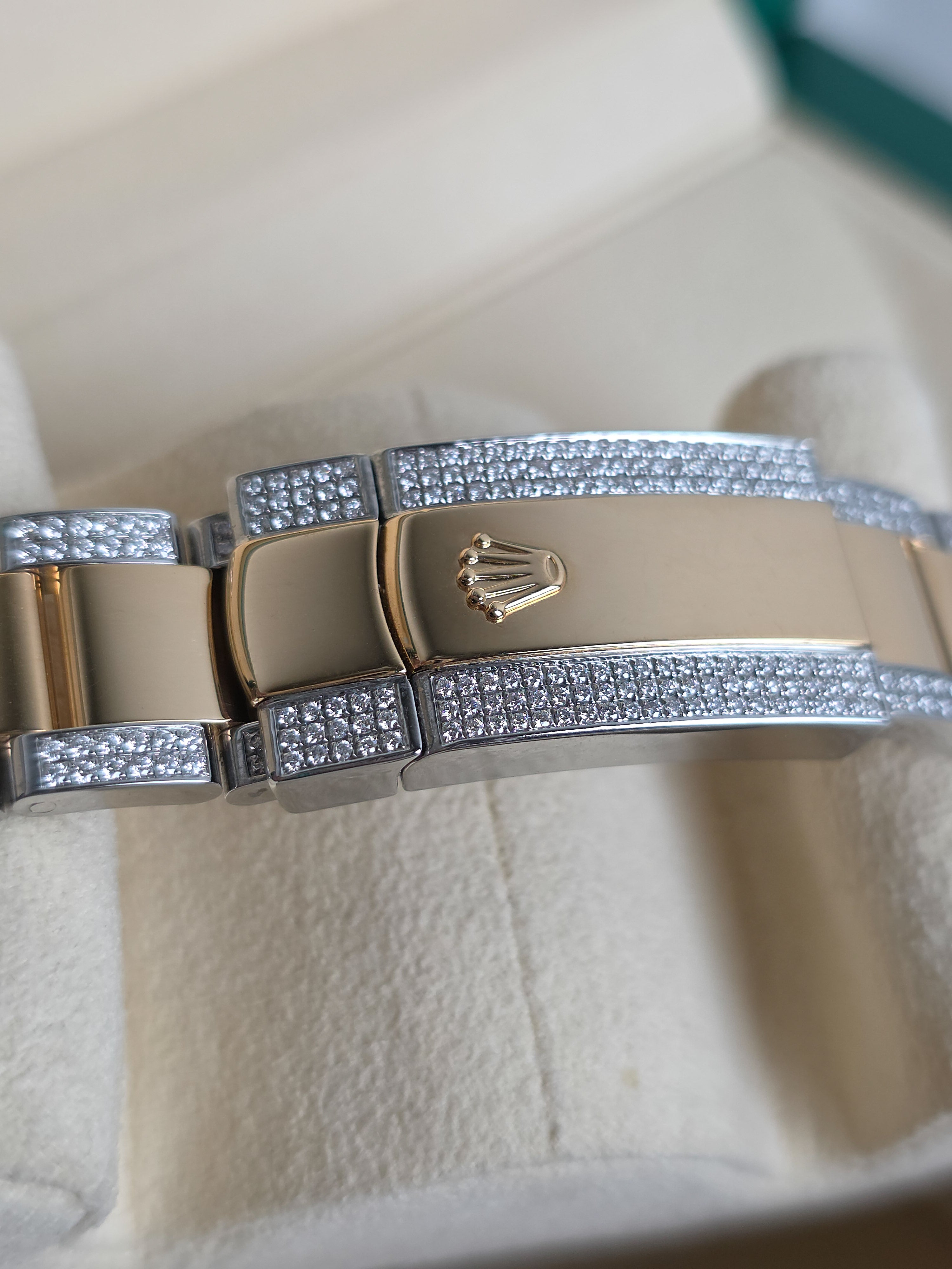 Rolex Datejust 41 Semi Diamond Set