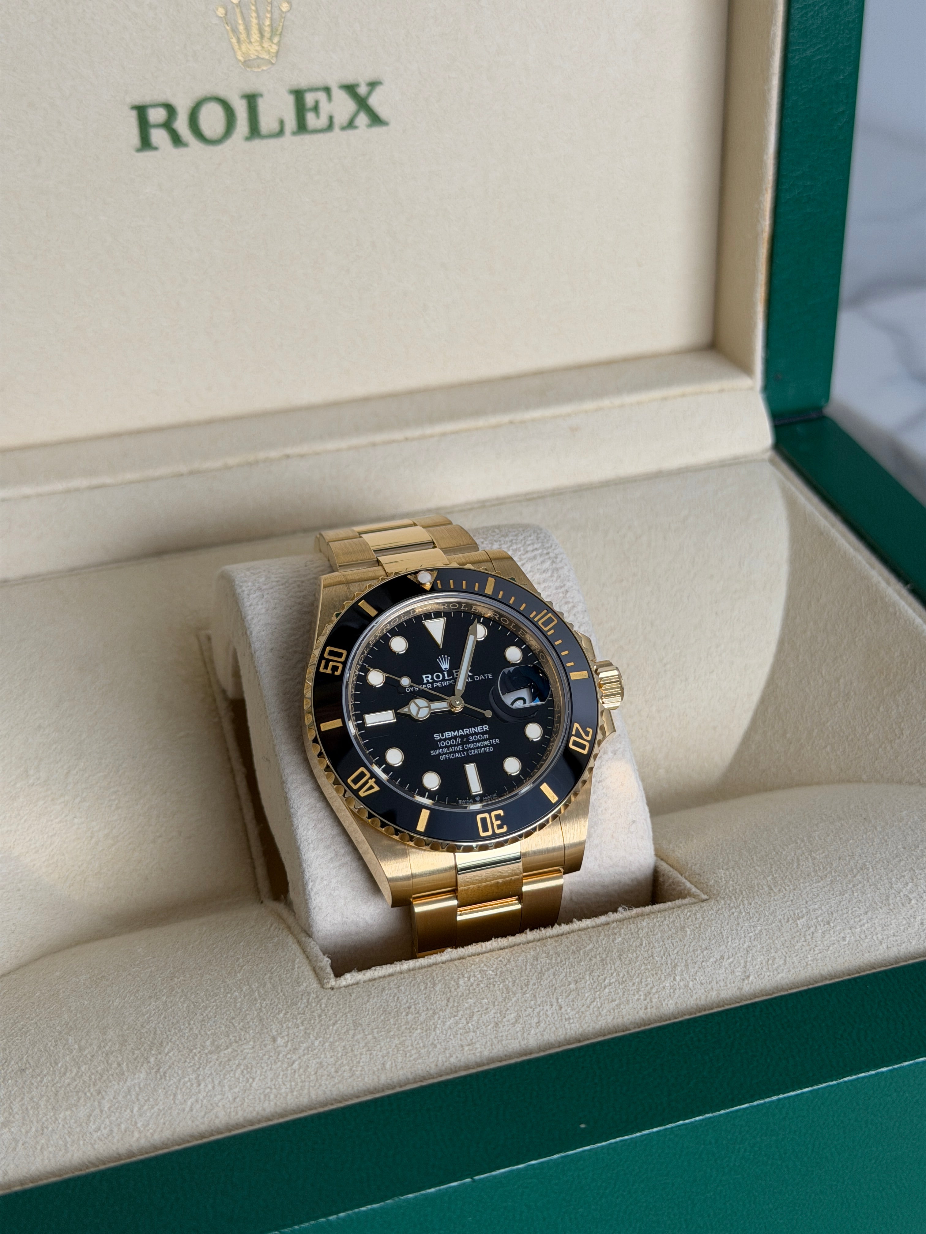 Rolex Submariner Solid Gold 126618LN