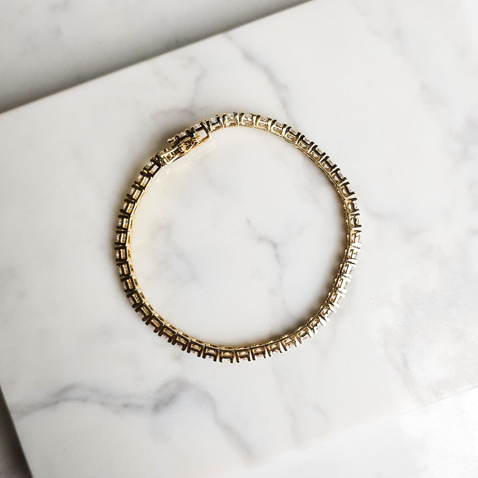 Yellow Gold & Diamond Tennis Bracelet - 7.70ct