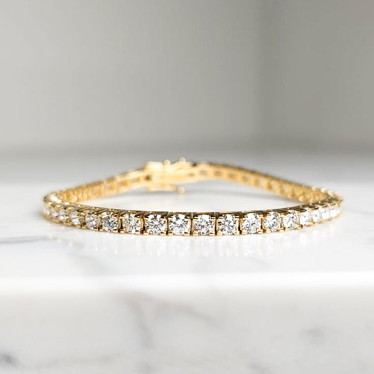 Yellow Gold & Diamond Tennis Bracelet - 7.70ct