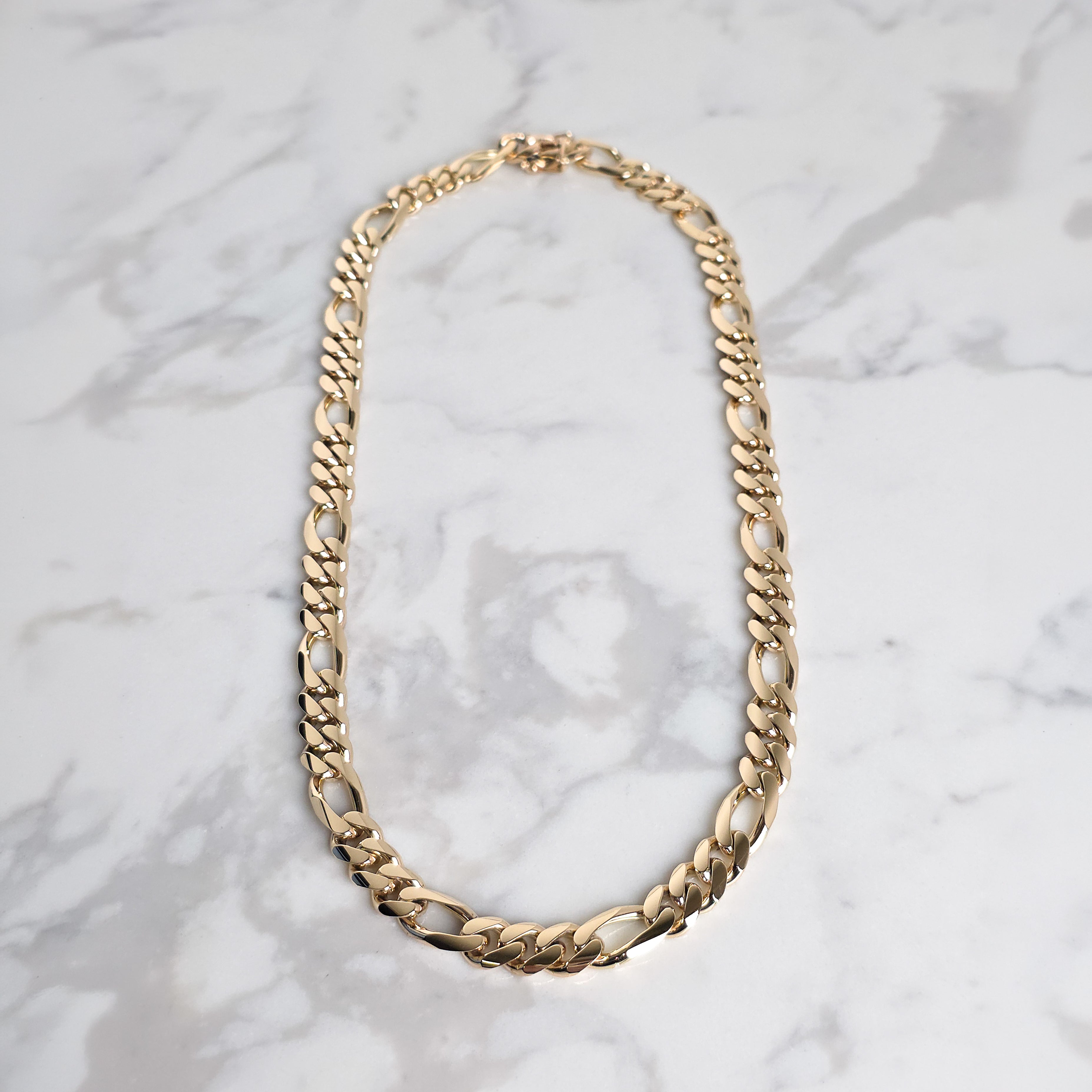 Custom │ Figaro Link Chain