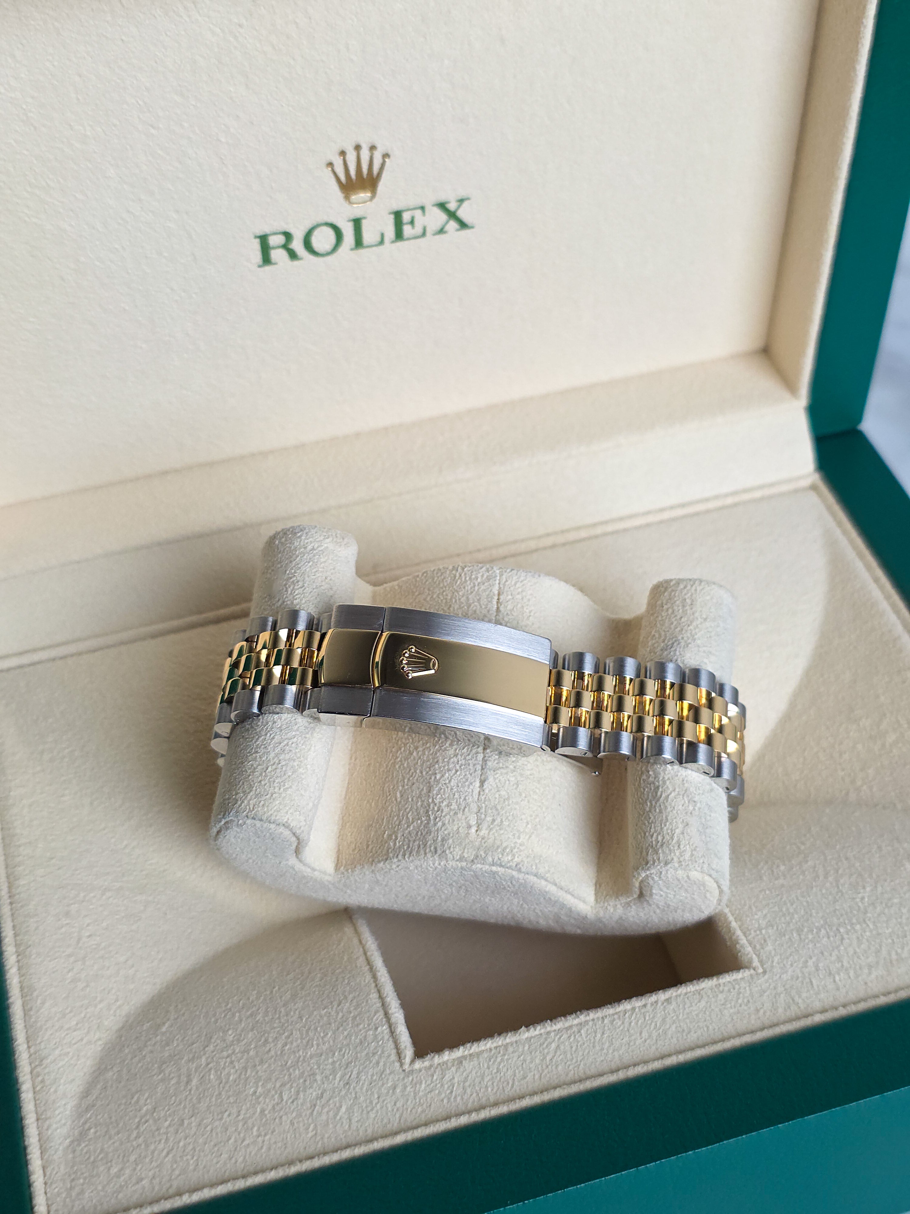 Rolex Datejust 36mm Factory Diamond Dial