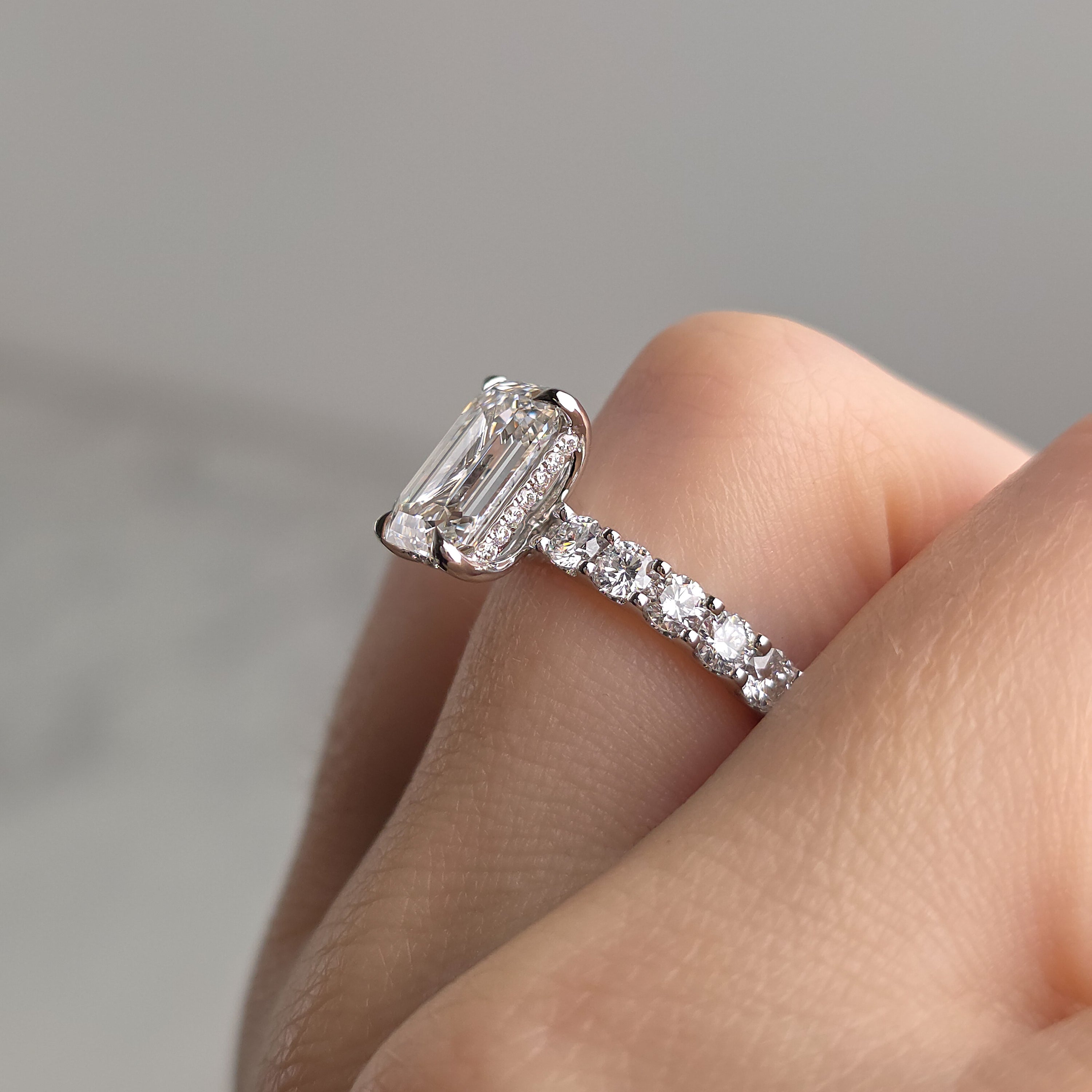 Emerald Cut U-Claw Engagement Ring - 4.41cttw