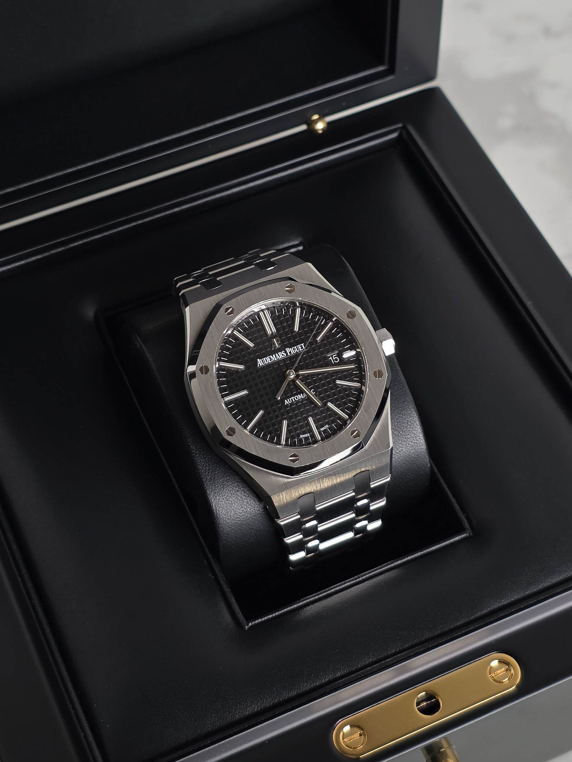 Audemars Piguet Royal Oak 15400ST